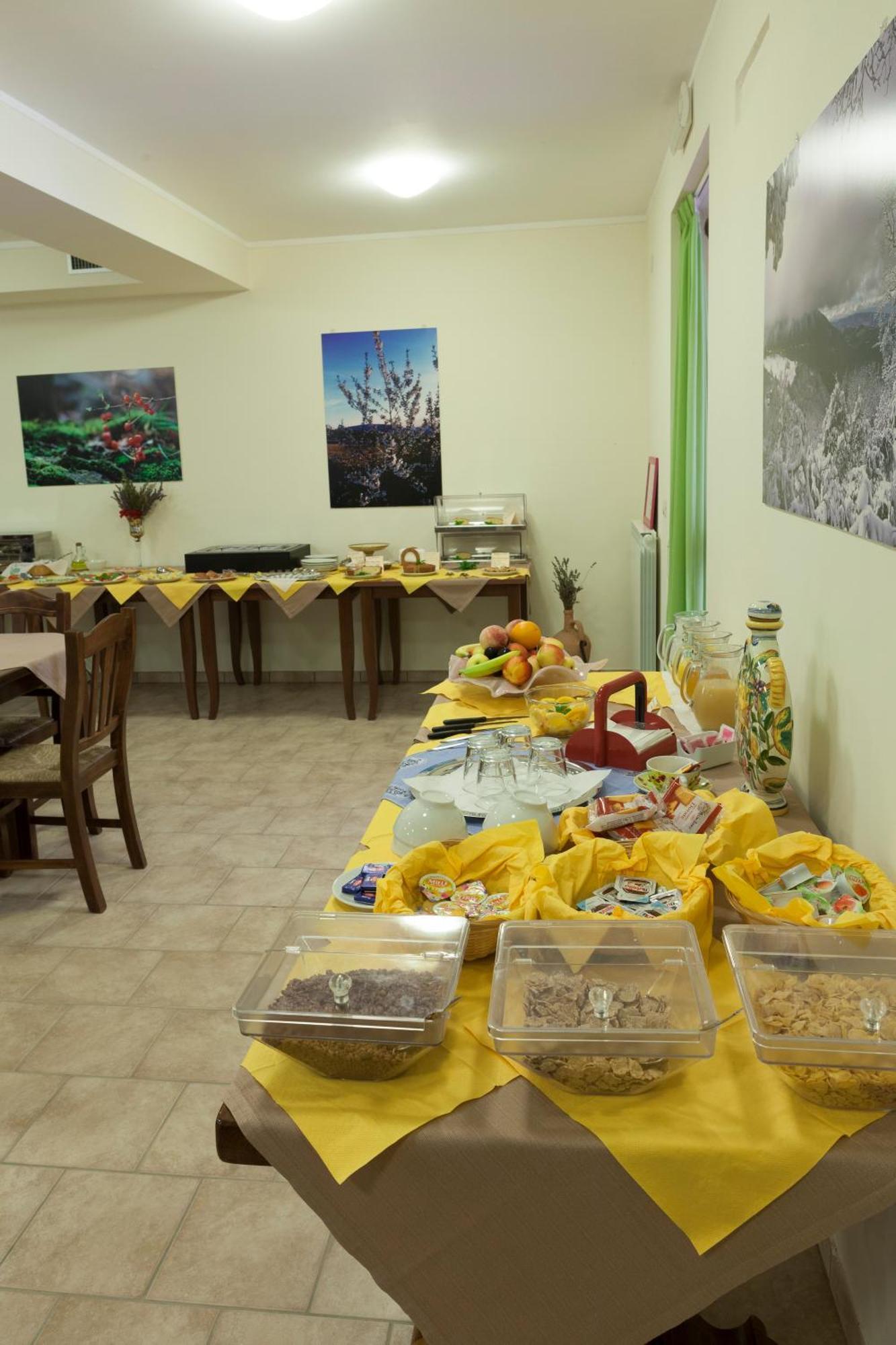 Relais Parco Del Subasio Villa Piano Delle Pieve Luaran gambar