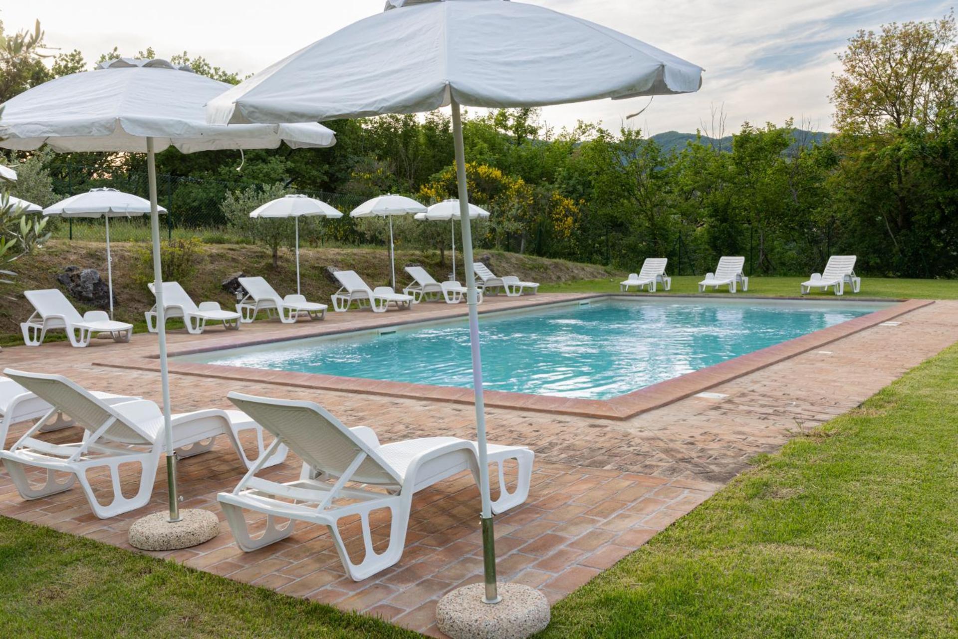Relais Parco Del Subasio Villa Piano Delle Pieve Luaran gambar